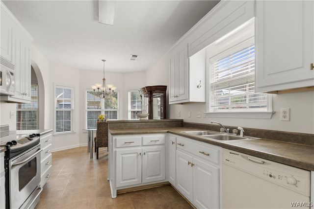 4427 20TH, Northport, AL 35476