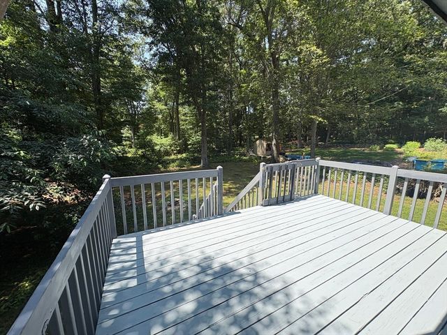 12 Walnut St, Millis, MA 02054