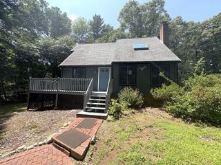 12 Walnut St, Millis, MA 02054