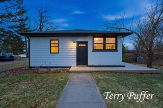 1559 Glenwood Avenue, Laketon Twp, MI 49445