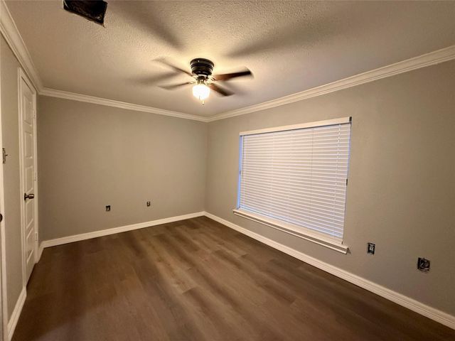 126 Holly Ridge, Onalaska, TX 77360