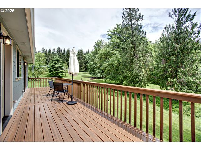 60300 RAYS Way, St Helens, OR 97051