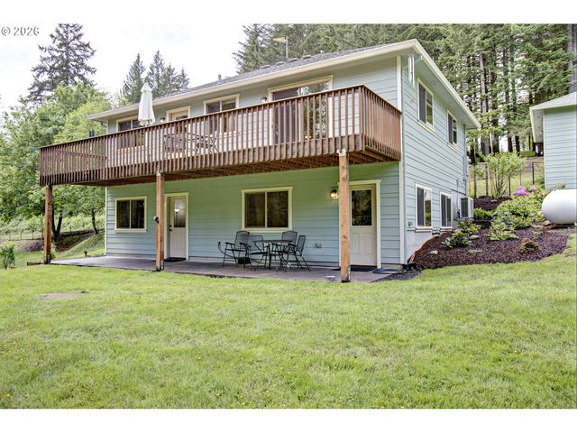 60300 RAYS Way, St Helens, OR 97051