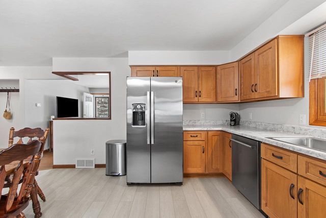 2519 S ERIC DRIVE, Appleton, WI 54915