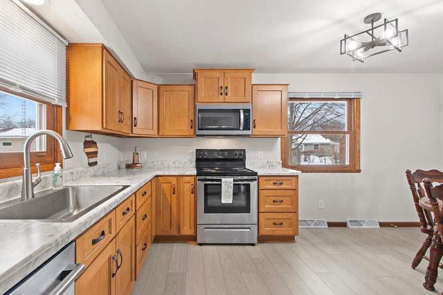 2519 S ERIC DRIVE, Appleton, WI 54915