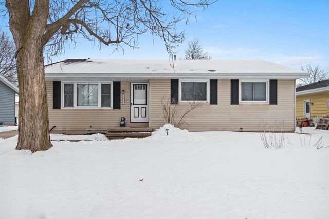 2519 S ERIC DRIVE, Appleton, WI 54915