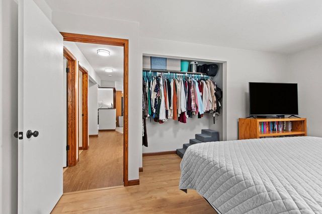 2519 S ERIC DRIVE, Appleton, WI 54915