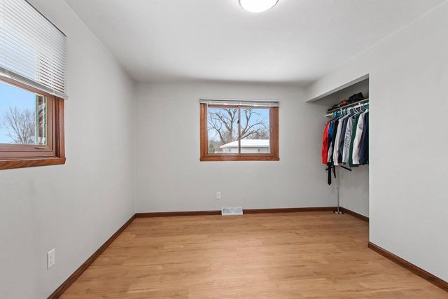 2519 S ERIC DRIVE, Appleton, WI 54915