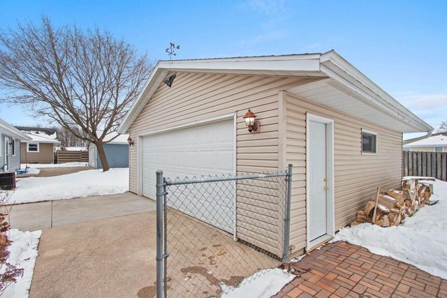 2519 S ERIC DRIVE, Appleton, WI 54915