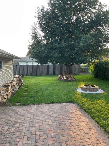 2519 S ERIC DRIVE, Appleton, WI 54915