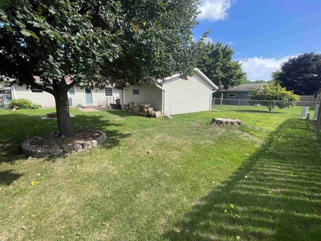 2519 S ERIC DRIVE, Appleton, WI 54915