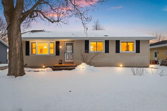 2519 S ERIC DRIVE, Appleton, WI 54915