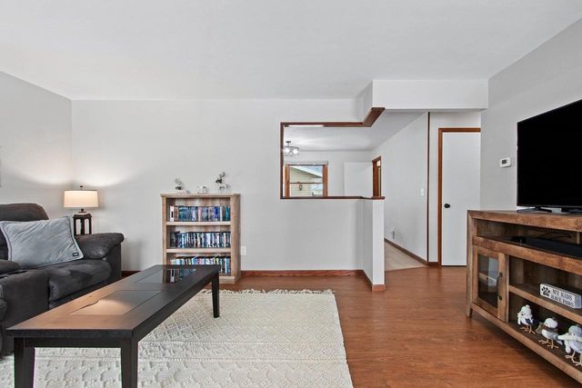 2519 S ERIC DRIVE, Appleton, WI 54915