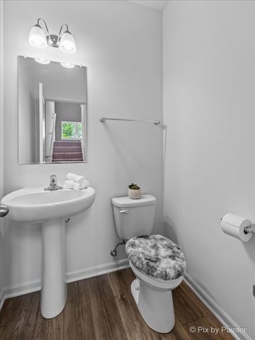 2333 Alumni Drive, Schaumburg, IL 60173