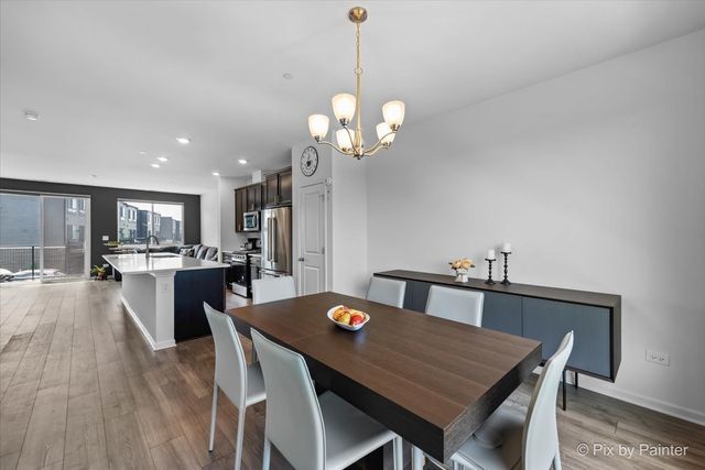 2333 Alumni Drive, Schaumburg, IL 60173