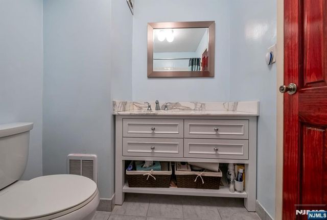 125 Prospect Avenue 16C, Hackensack, NJ 07601