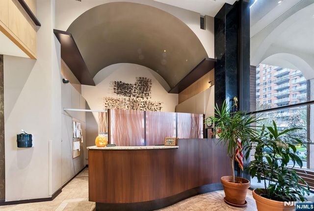 125 Prospect Avenue 16C, Hackensack, NJ 07601