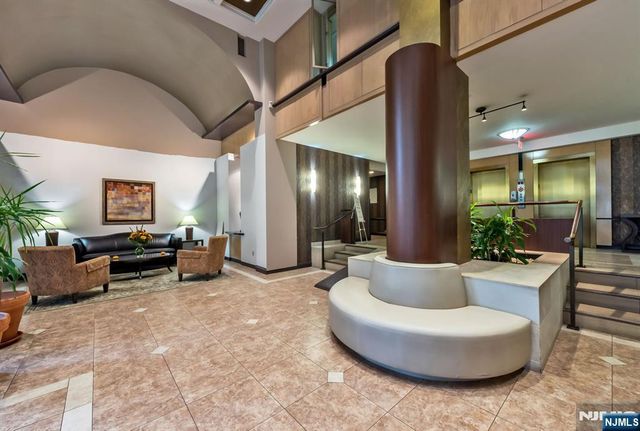 125 Prospect Avenue 16C, Hackensack, NJ 07601