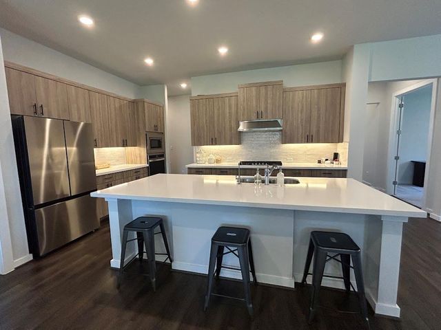 276 Washington DR, Kyle, TX 78640