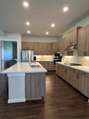 276 Washington DR, Kyle, TX 78640