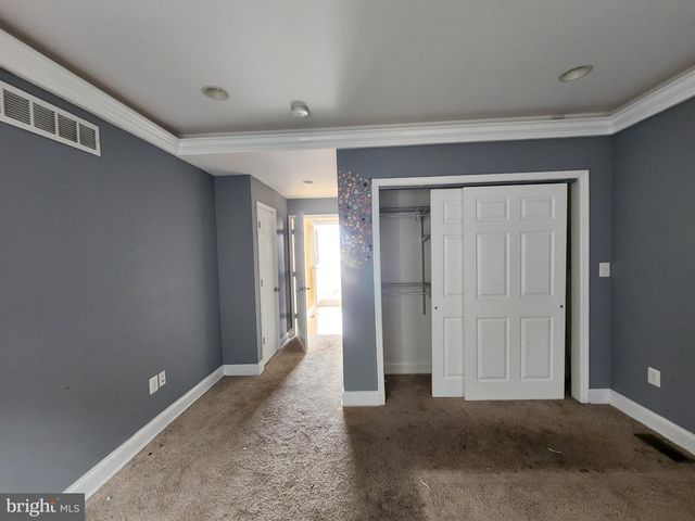 2036 E FAYETTE ST, Baltimore, MD 21231