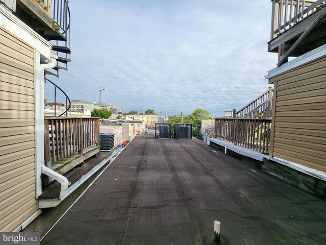 2036 E FAYETTE ST, Baltimore, MD 21231