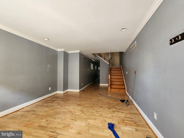 2036 E FAYETTE ST, Baltimore, MD 21231