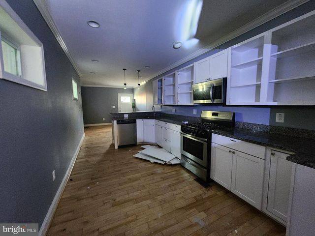 2036 E FAYETTE ST, Baltimore, MD 21231