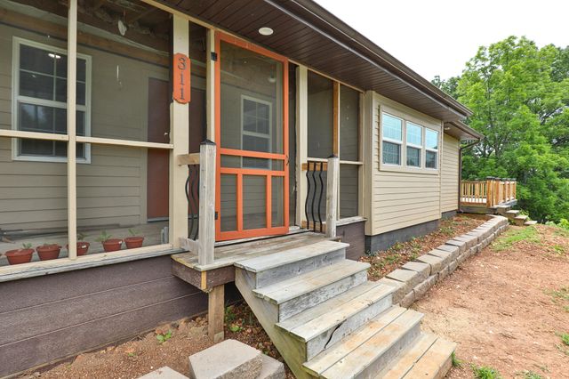 311 College Street, Crane, MO 65633