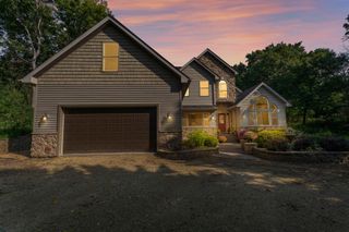 2317 Arlington Avenue E, Maplewood, MN 55119