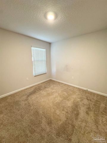 6311 Burrow Ln, Pensacola, FL 32526