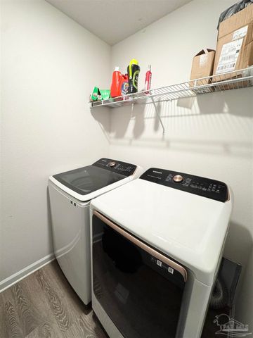 6311 Burrow Ln, Pensacola, FL 32526