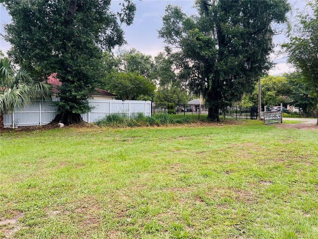 1218 KINGSTON AVENUE, Orlando, FL 32807