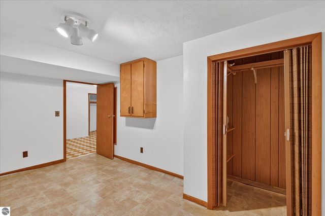 143 W Marshall Street, Alma, MI 48801