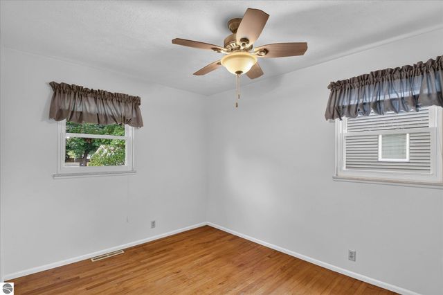 143 W Marshall Street, Alma, MI 48801
