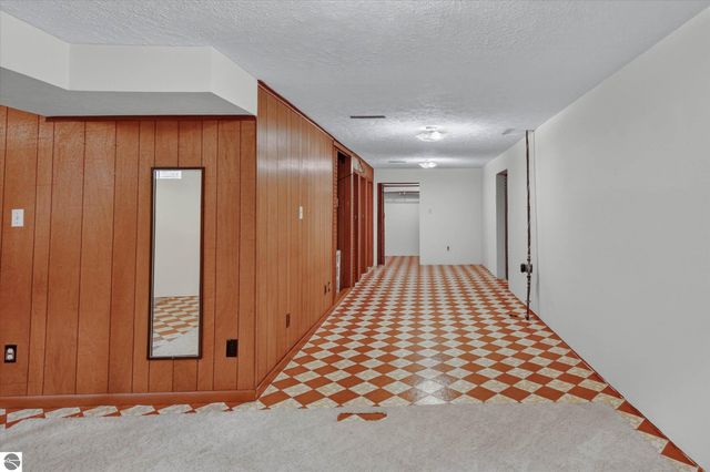 143 W Marshall Street, Alma, MI 48801
