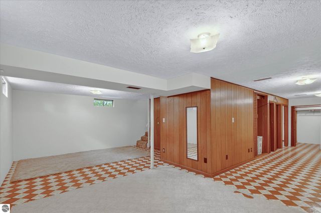 143 W Marshall Street, Alma, MI 48801