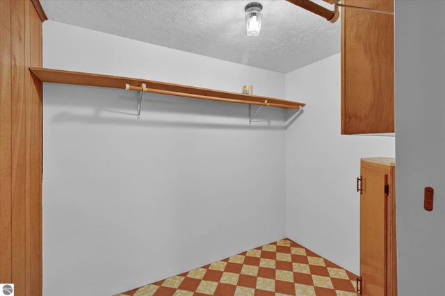 143 W Marshall Street, Alma, MI 48801