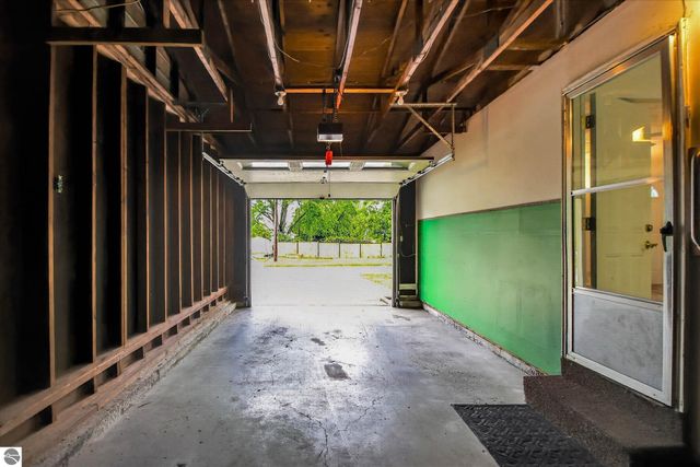 143 W Marshall Street, Alma, MI 48801
