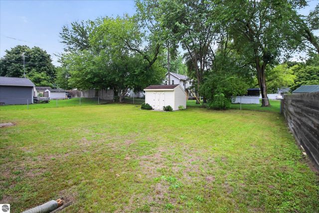 143 W Marshall Street, Alma, MI 48801
