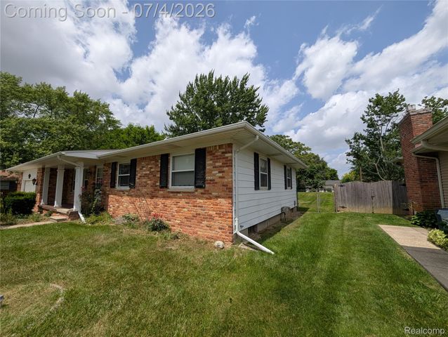 1444 Knollridge Lane, Flint Charter Township, MI 48507