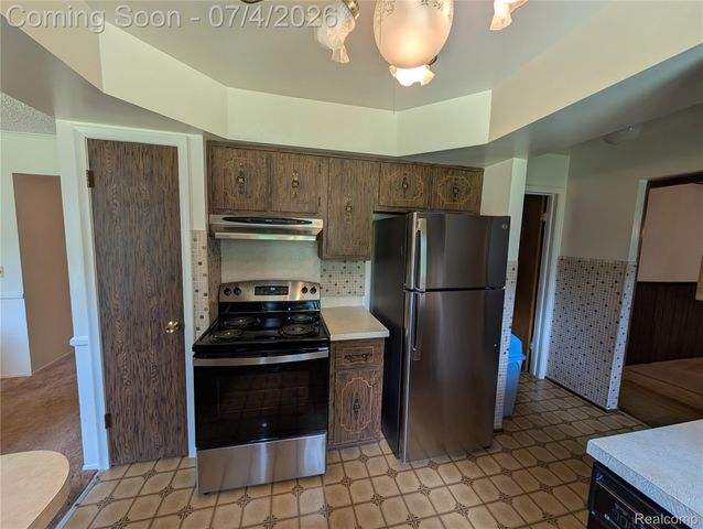 1444 Knollridge Lane, Flint Charter Township, MI 48507