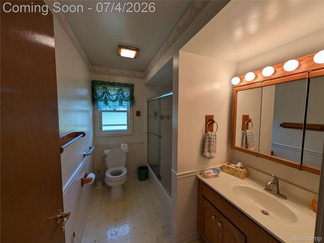 1444 Knollridge Lane, Flint Charter Township, MI 48507
