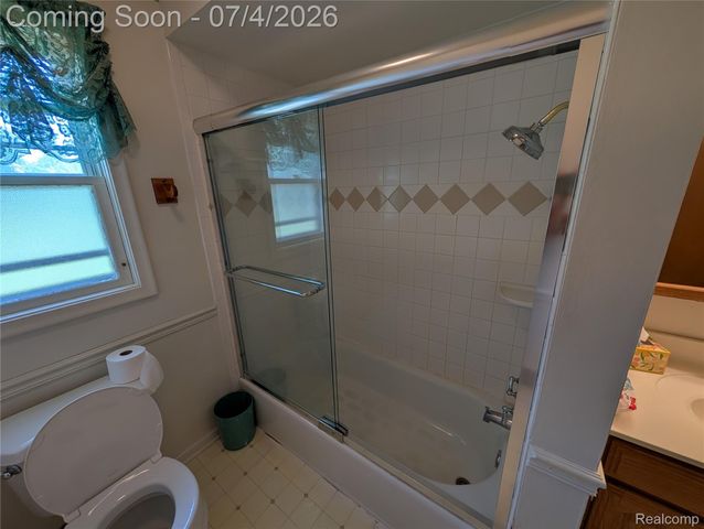 1444 Knollridge Lane, Flint Charter Township, MI 48507