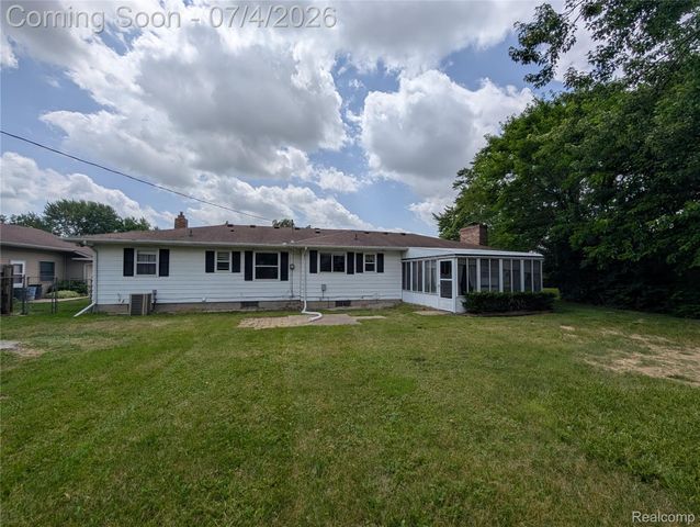1444 Knollridge Lane, Flint Charter Township, MI 48507
