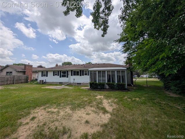 1444 Knollridge Lane, Flint Charter Township, MI 48507