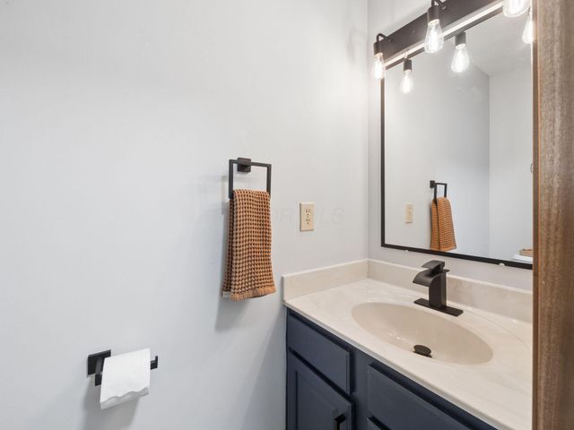 5771 Walterway Drive, Hilliard, OH 43026