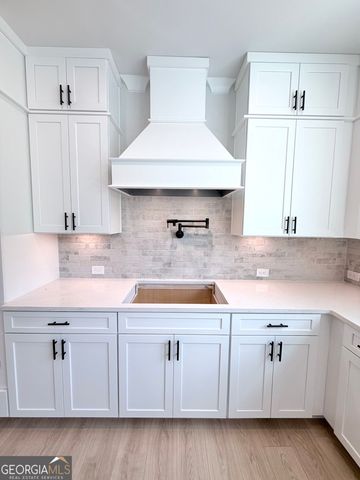 111 Bridgecrest Road, Roswell, GA 30075