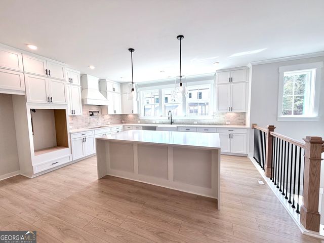 111 Bridgecrest Road, Roswell, GA 30075