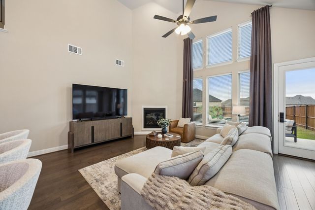 511 Grand Oak Drive, Fate, TX 75189